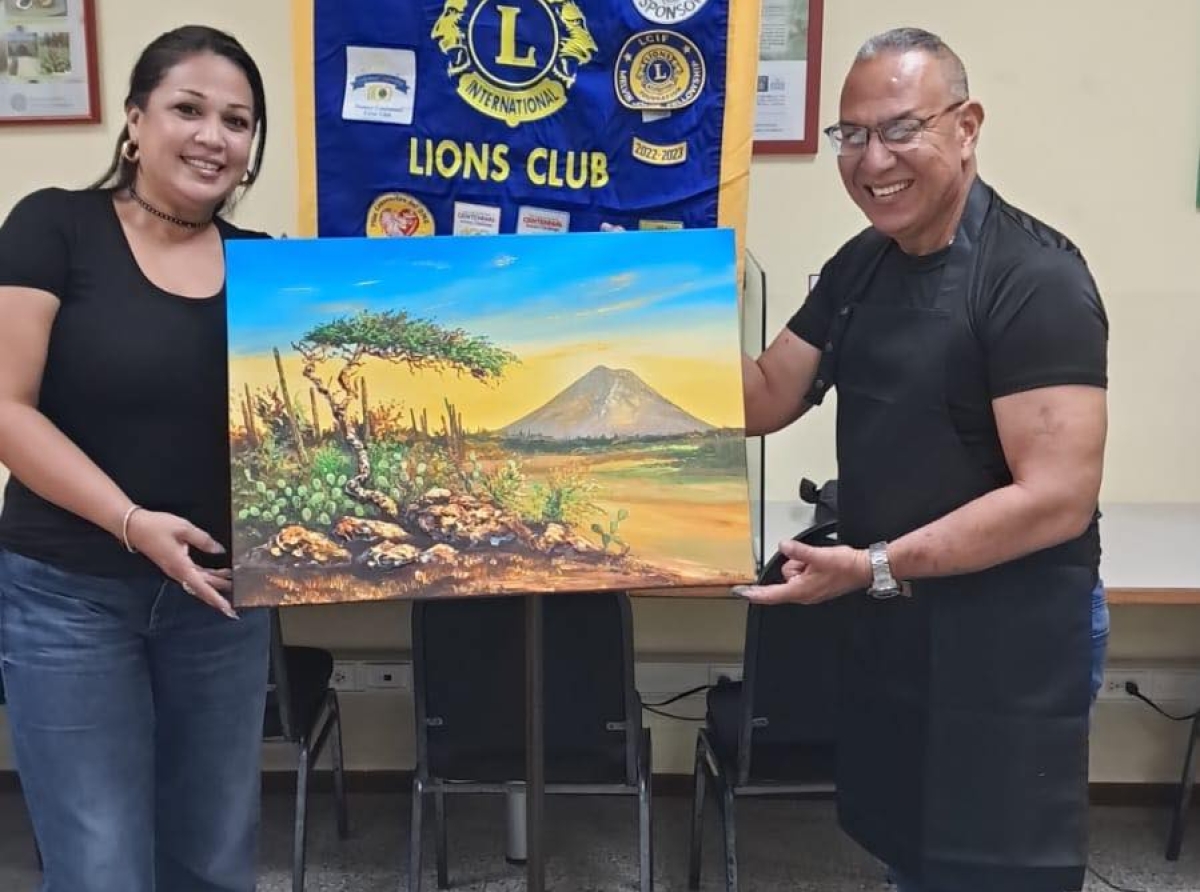  Aruba One Happy Island Lions Club ta reconoce Elvis Tromp pa su contribucion na ‘LCIF Art Night 2026’