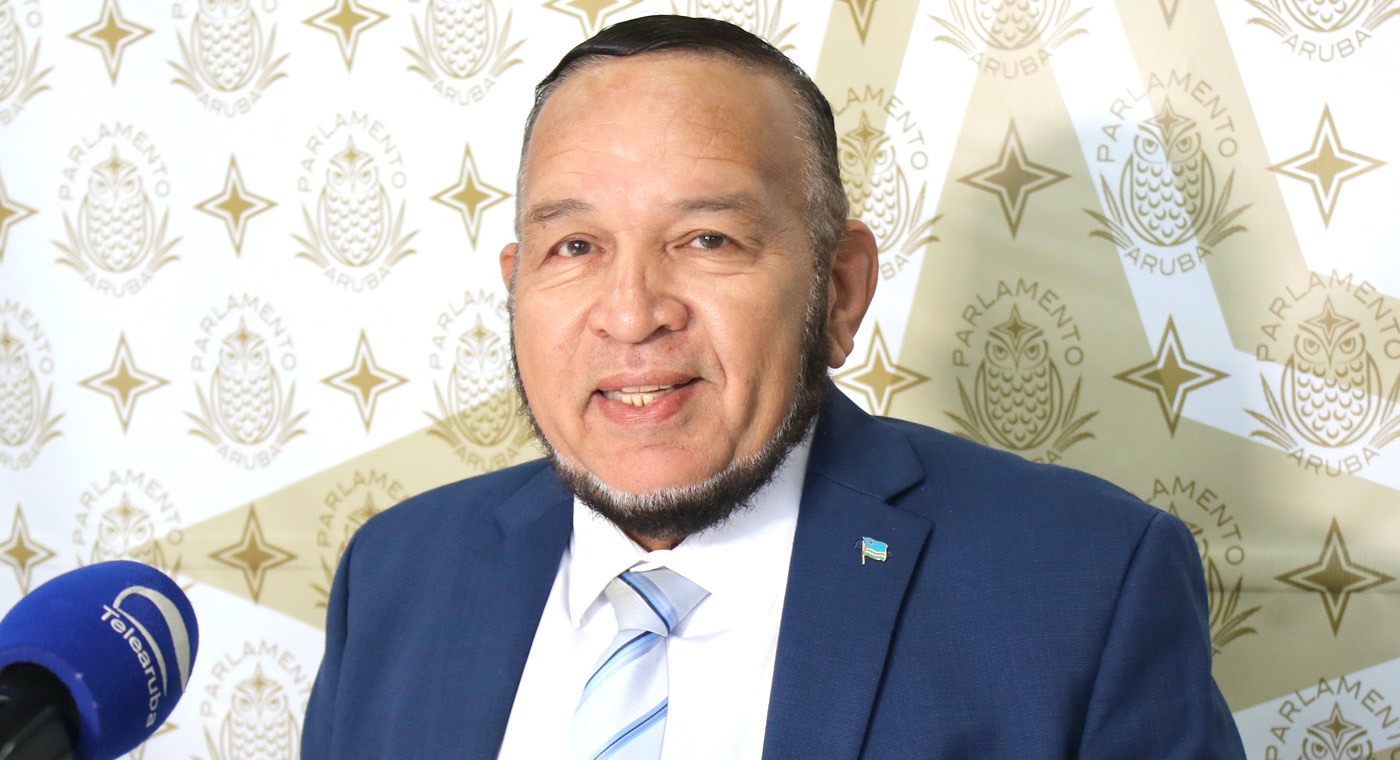 Parlamentario Endy Croes ta mira cu AVP ta morto na soño