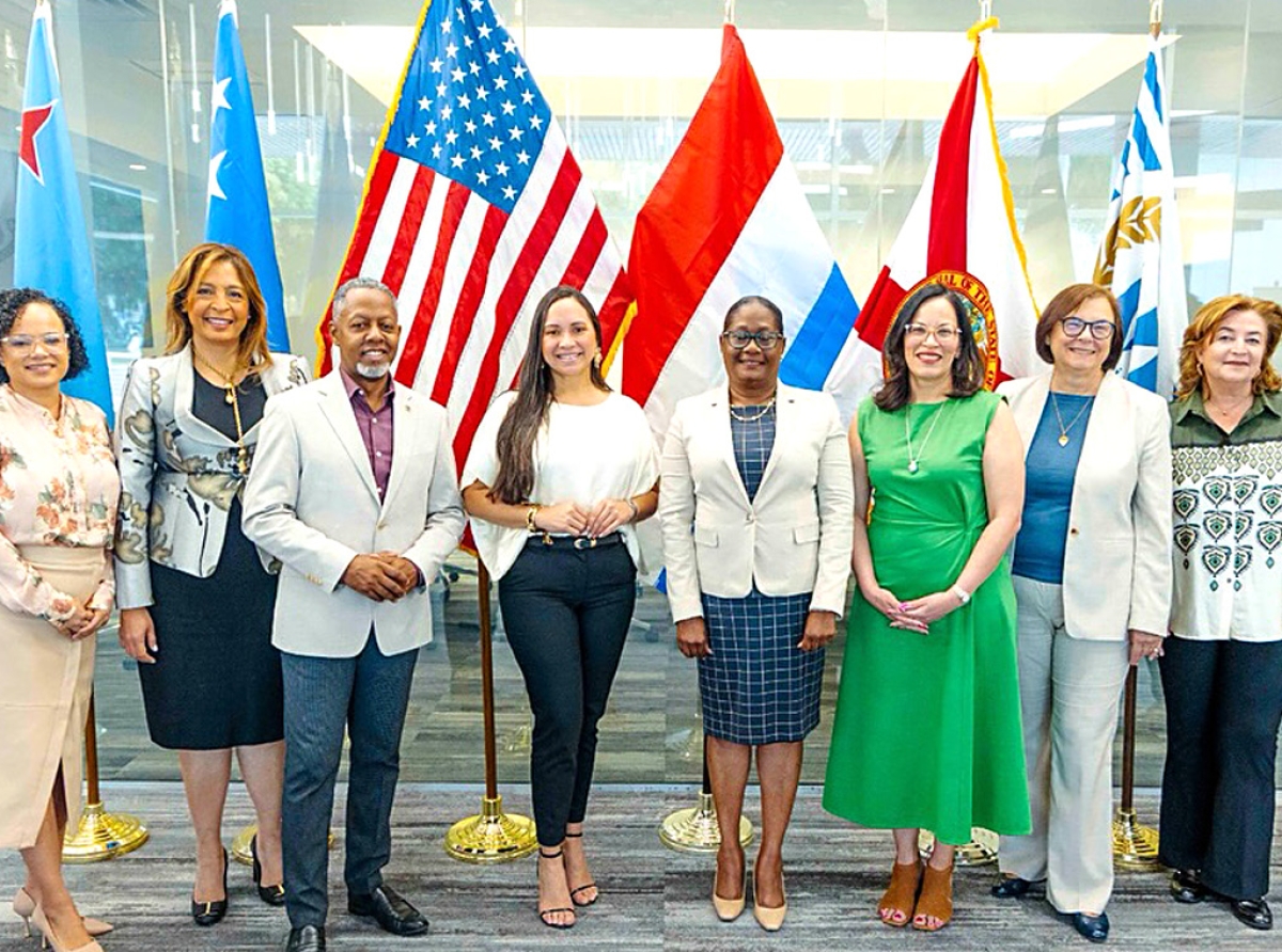 Miami Dade College lo bay firma un MOU cu Aruba