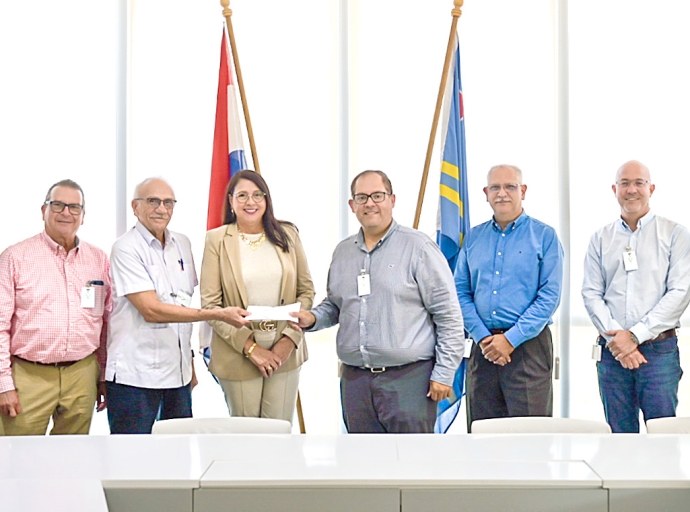 Ministerio di Salubridad ta realisa traspaso oficial di HOH como fase final di renobacion y expansion