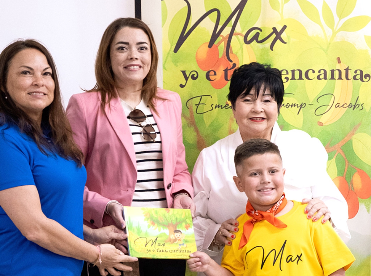 Setar ta orguyoso di sostene buki ‘Max y e Taki Encanta’