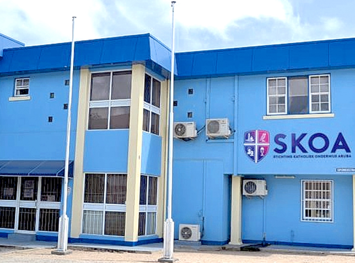 SKOA a indica cu inscripcion a habri pa Scol Basico y MAVO