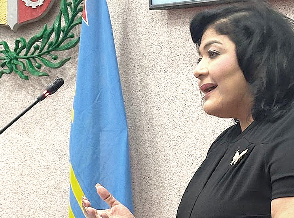 Parlamento di Aruba a aproba mocion unanime pa conserva historia di e refineria