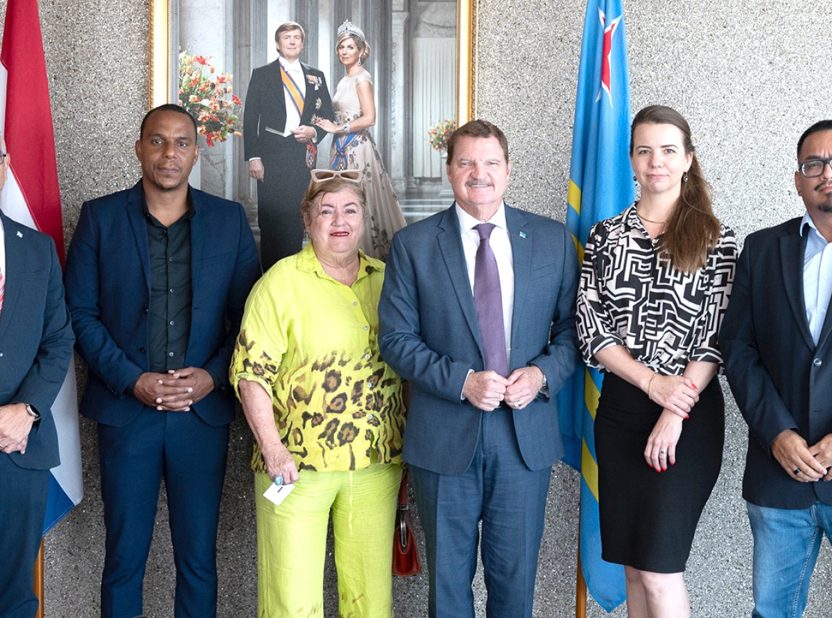 Gobierno a tene encuentro cu Fonds Bijzondere Journalistieke Projecten