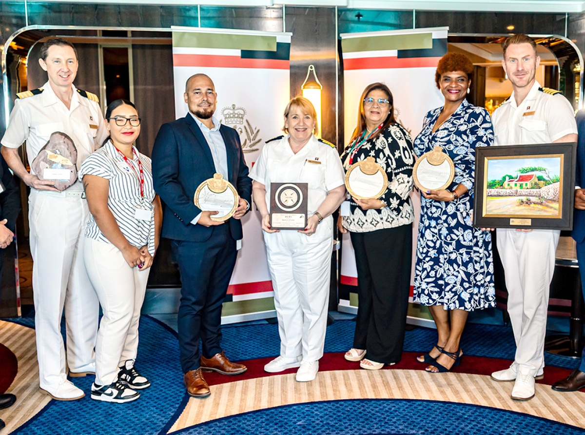 ATA hunto cu APA NV a bay ricibi cruseronan Queen Anne cu Star Princess y Scenic Eclipse II