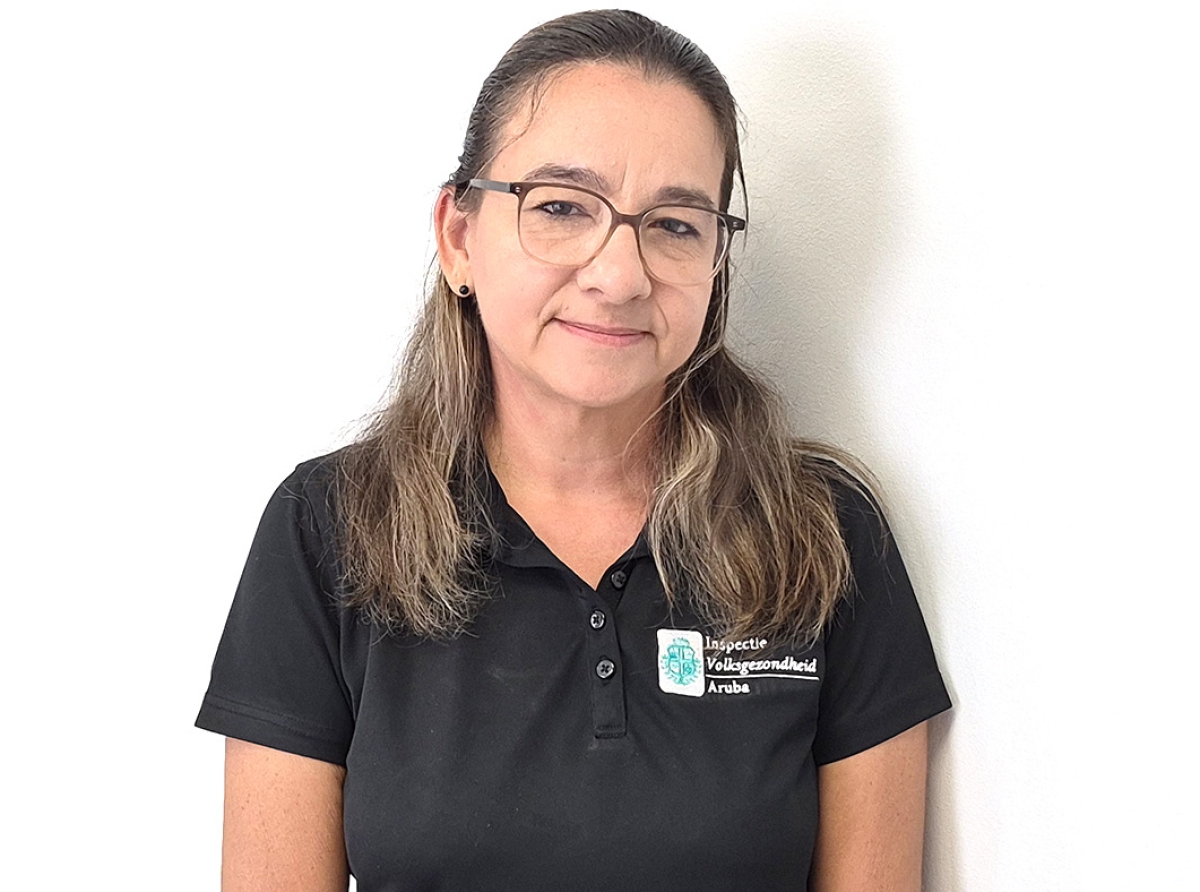 Solamente profesionalnan autorisa, competente y registra na AruBIG por duna inyeccion