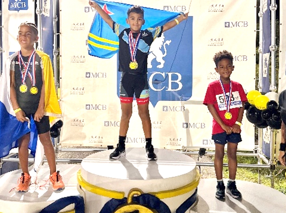 Randerly Trimon y Ji-Zion Boekhoudt ta ganadornan di Copa Hubenil Gobernador Felipe B. Tromp