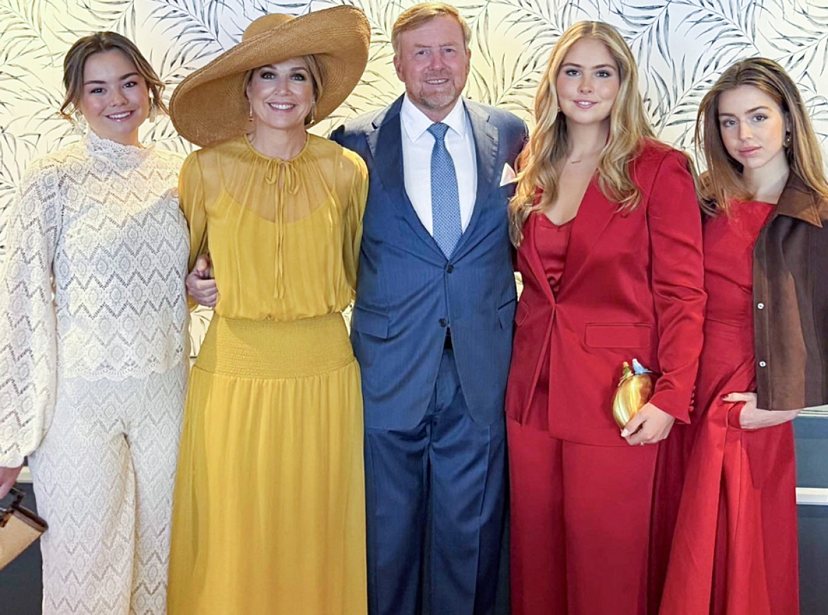 Famia Real a bishita centro di Dokkum pa festeha Dia di Rey