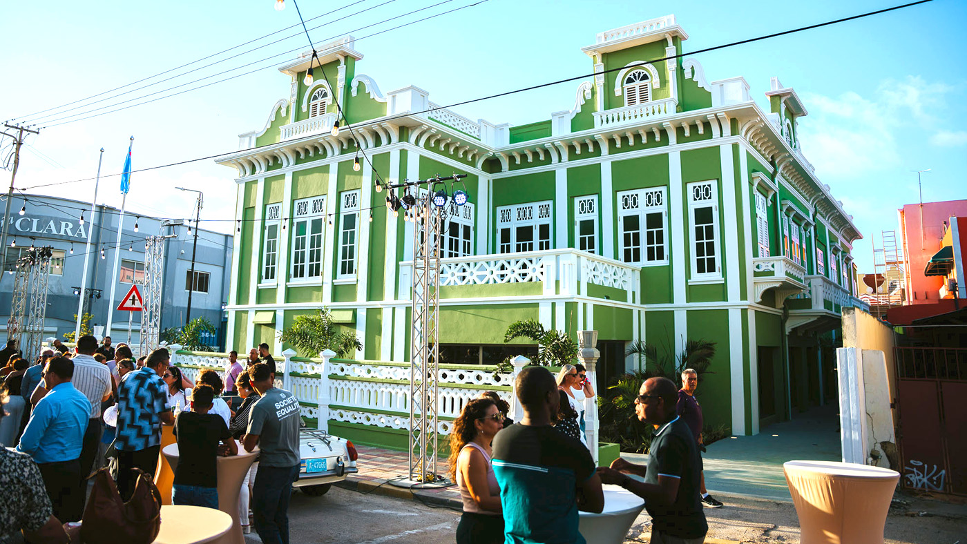 Cu apertura di Cas Veneranda ta celebra un etapa pa revitalisacion di centro di Playa   