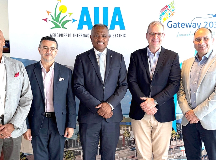 Ministro Dowers a reuni cu Aeropuerto di Aruba