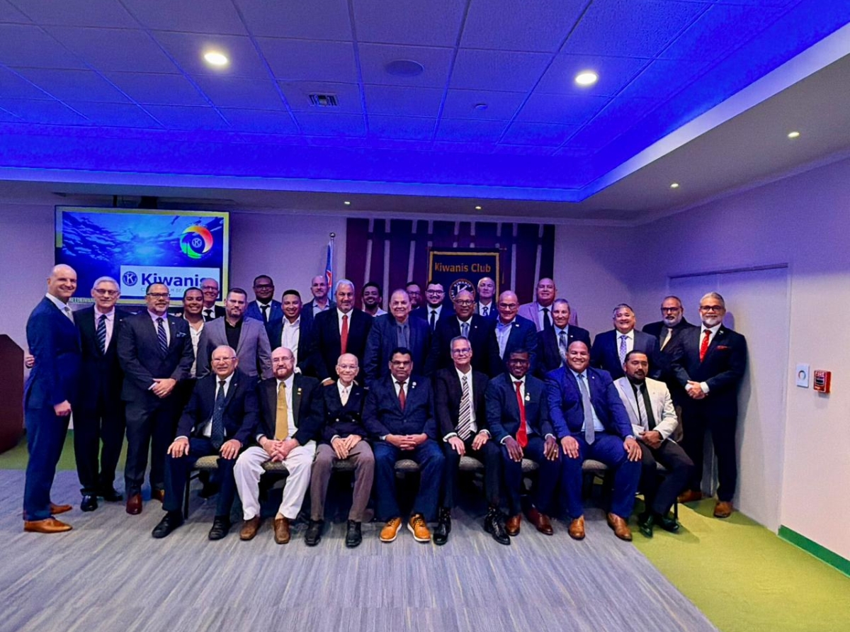 Kiwanis Club of Palm Beach a celebra nan reunion anual   
