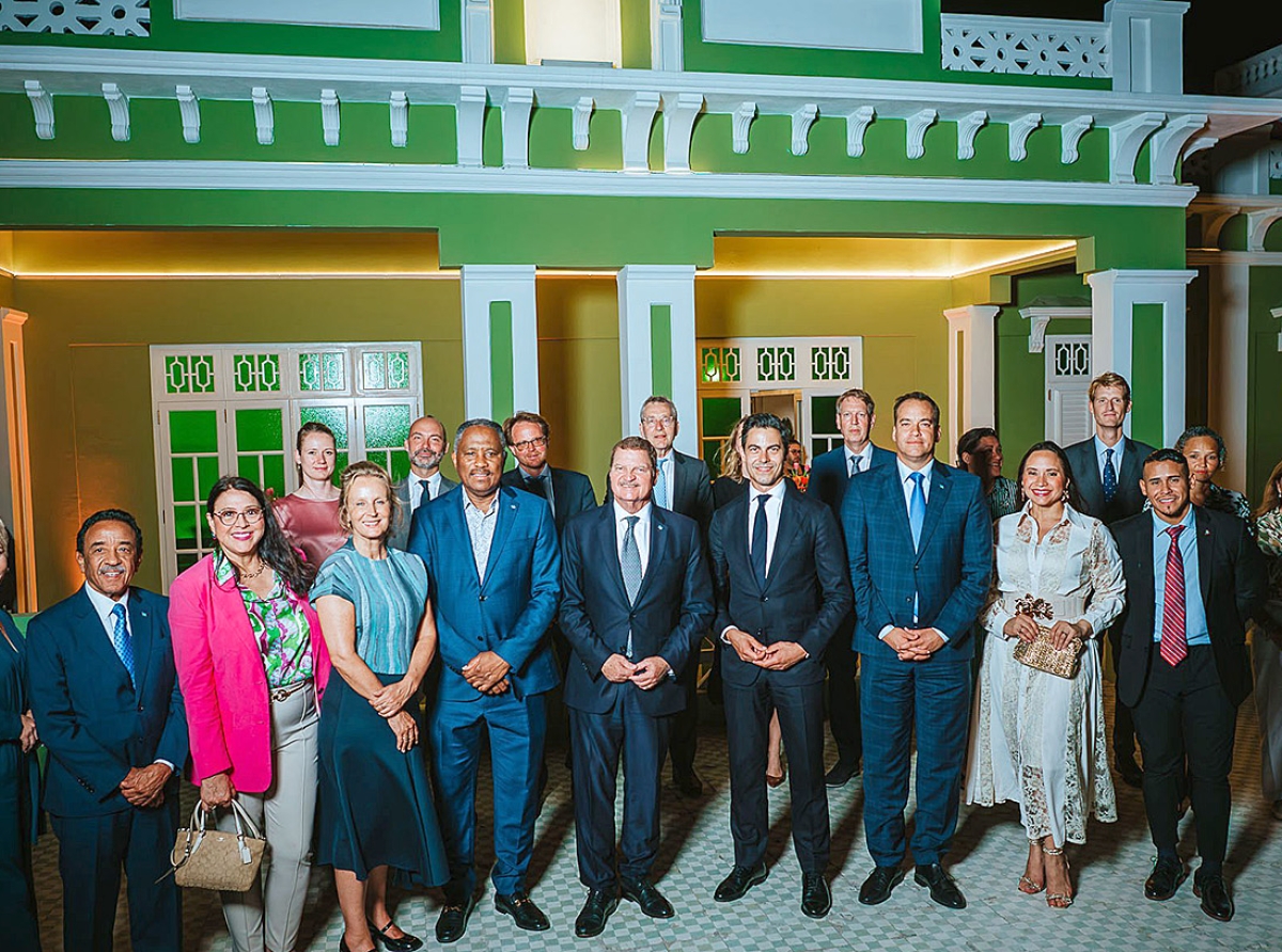 Premier Jetten a participa den cena oficial di Gobierno den Cas Veneranda