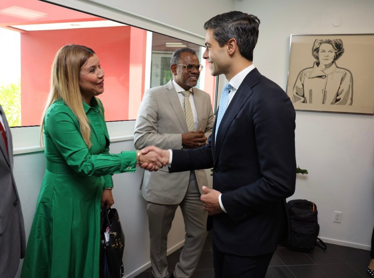 Dialogo constructivo riba siguridad, cooperacion y futuro economico di Aruba