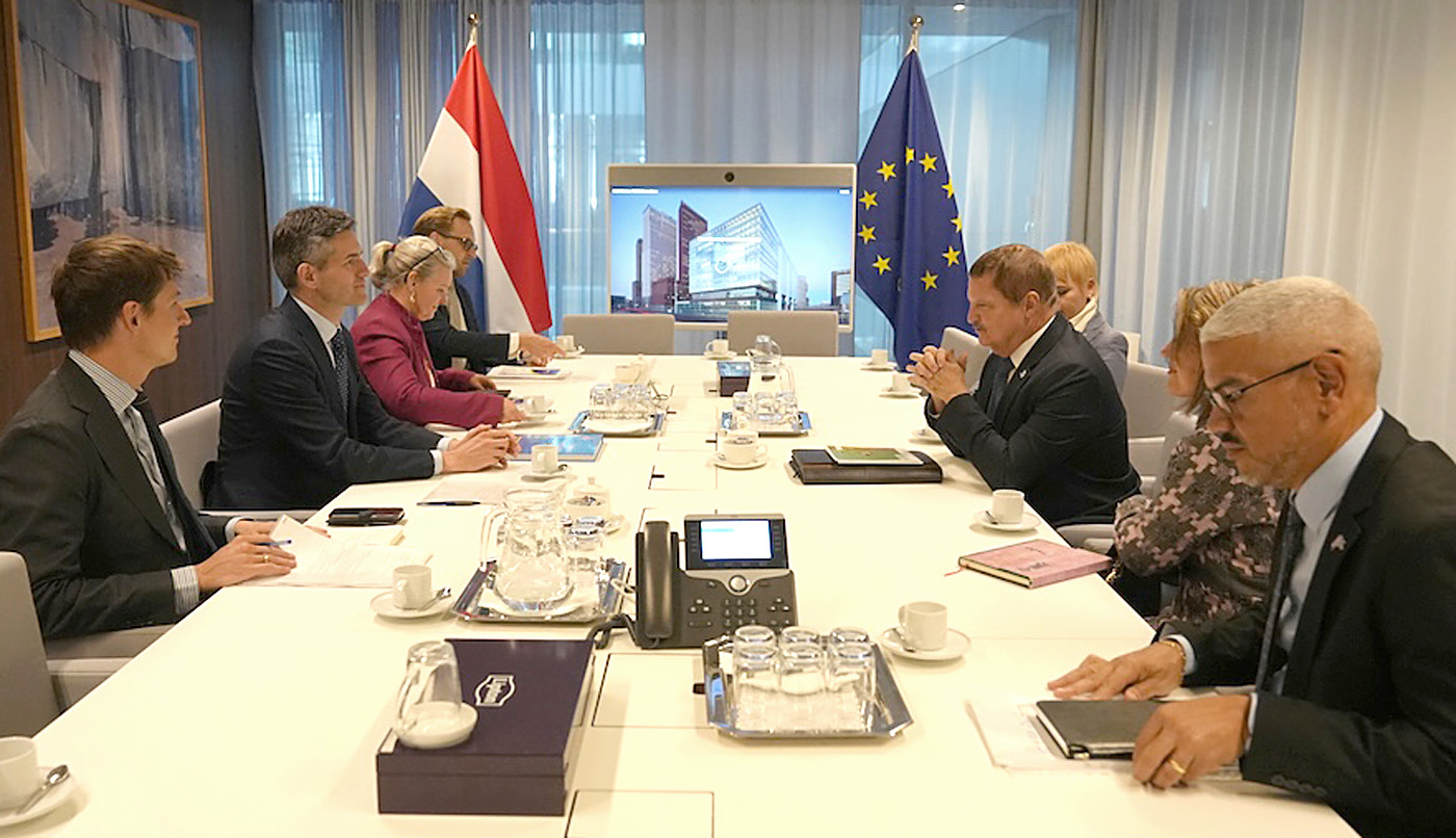 Minister di Relacionnan Exterior Tom Berendsen ta comparti vision di Aruba pa posiciona su mes strategicamente den region