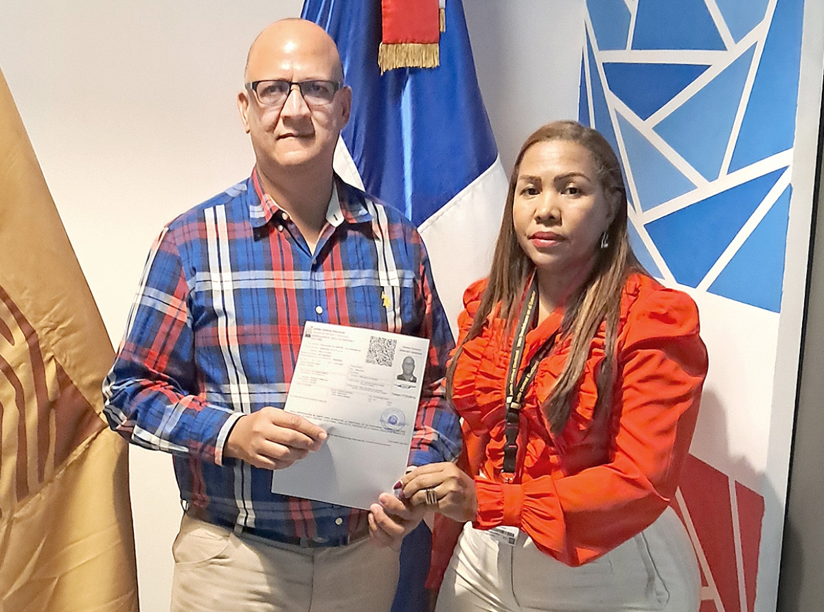 Comunidad Dominicano na Aruba por haya nan cedula gratis
