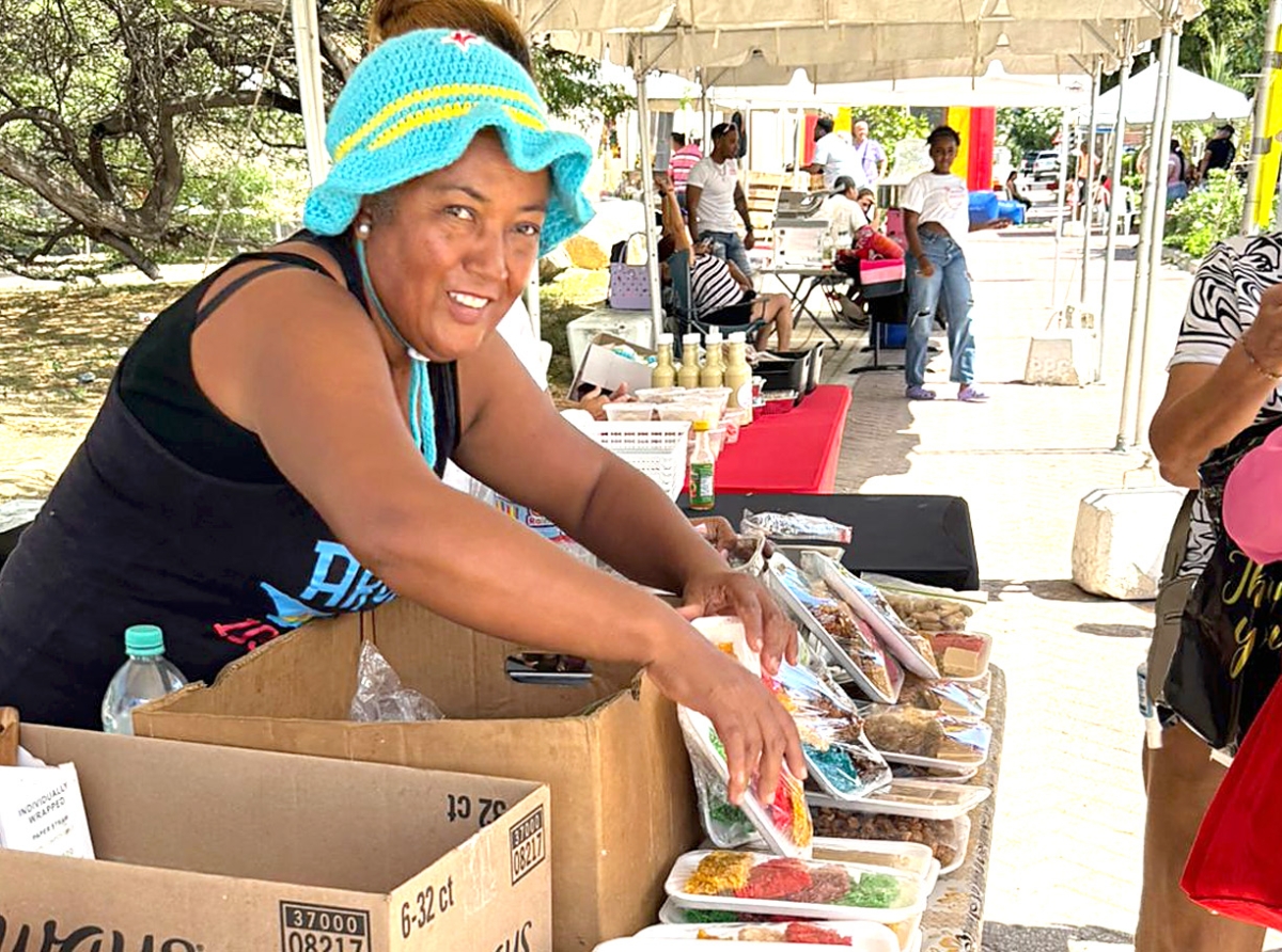 Otro siman Diasabra tin Pop-Up Market na San Nicolas