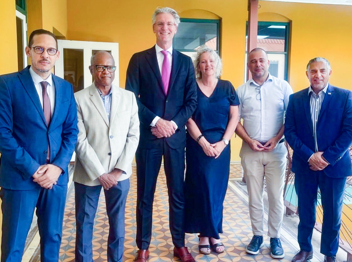 Universidad reforzando colaboracion cu NHL Stenden