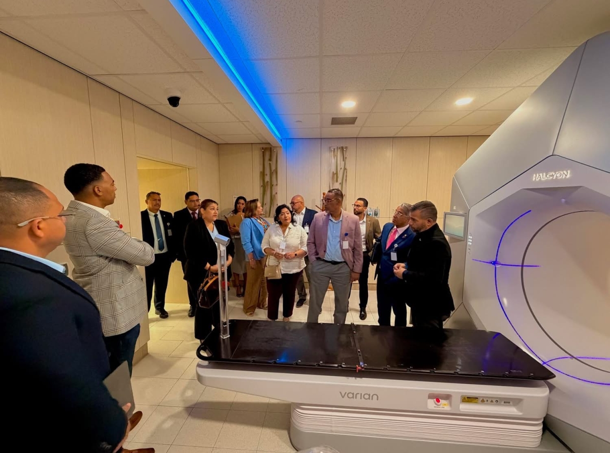 Fraccion AVP a bishita ImSan den encuentro fructifero di Comision di Salud