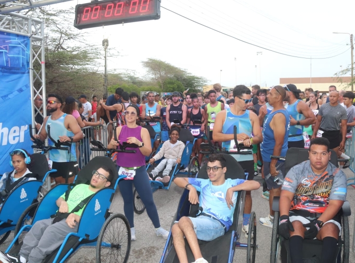 Hopi animo y dedicacion na ruta di Noord di Aruba Bank Walk & Run 2026
