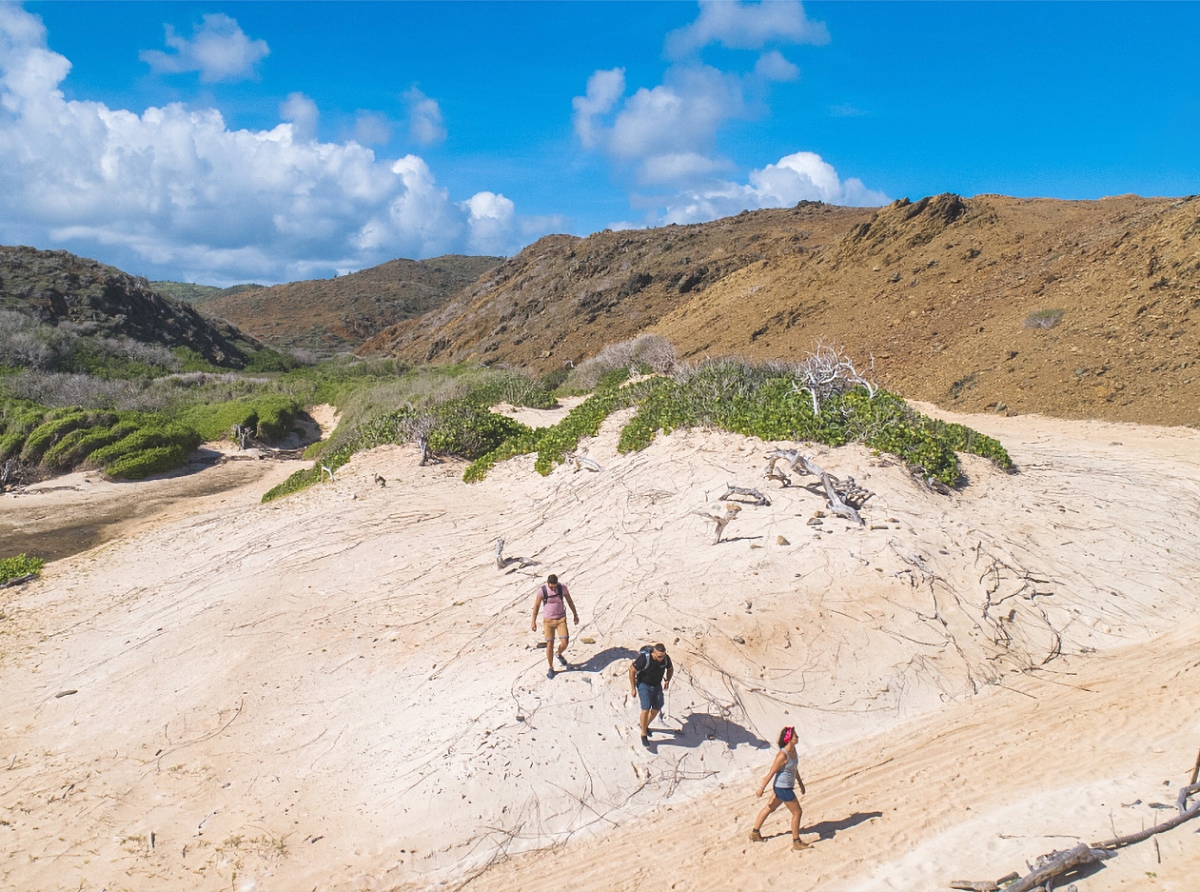 Diadomingo awor tin Rough Hike den Parke Arikok