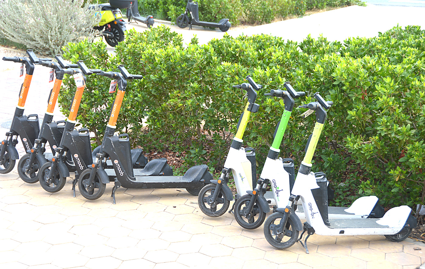 Gobierno cu aviso oficial relaciona cu maneho di E-Steps, E-Bikes y E-Scooters