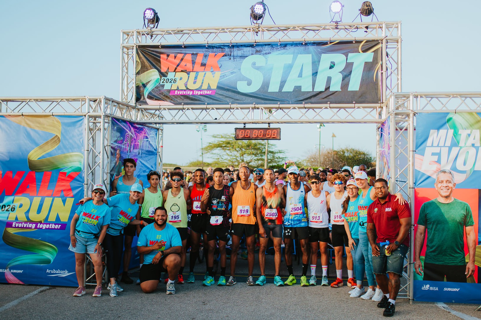 Asina Aruba Bank Walk & Run 2026 a celebra 20 aña di movimiento y evolucion
