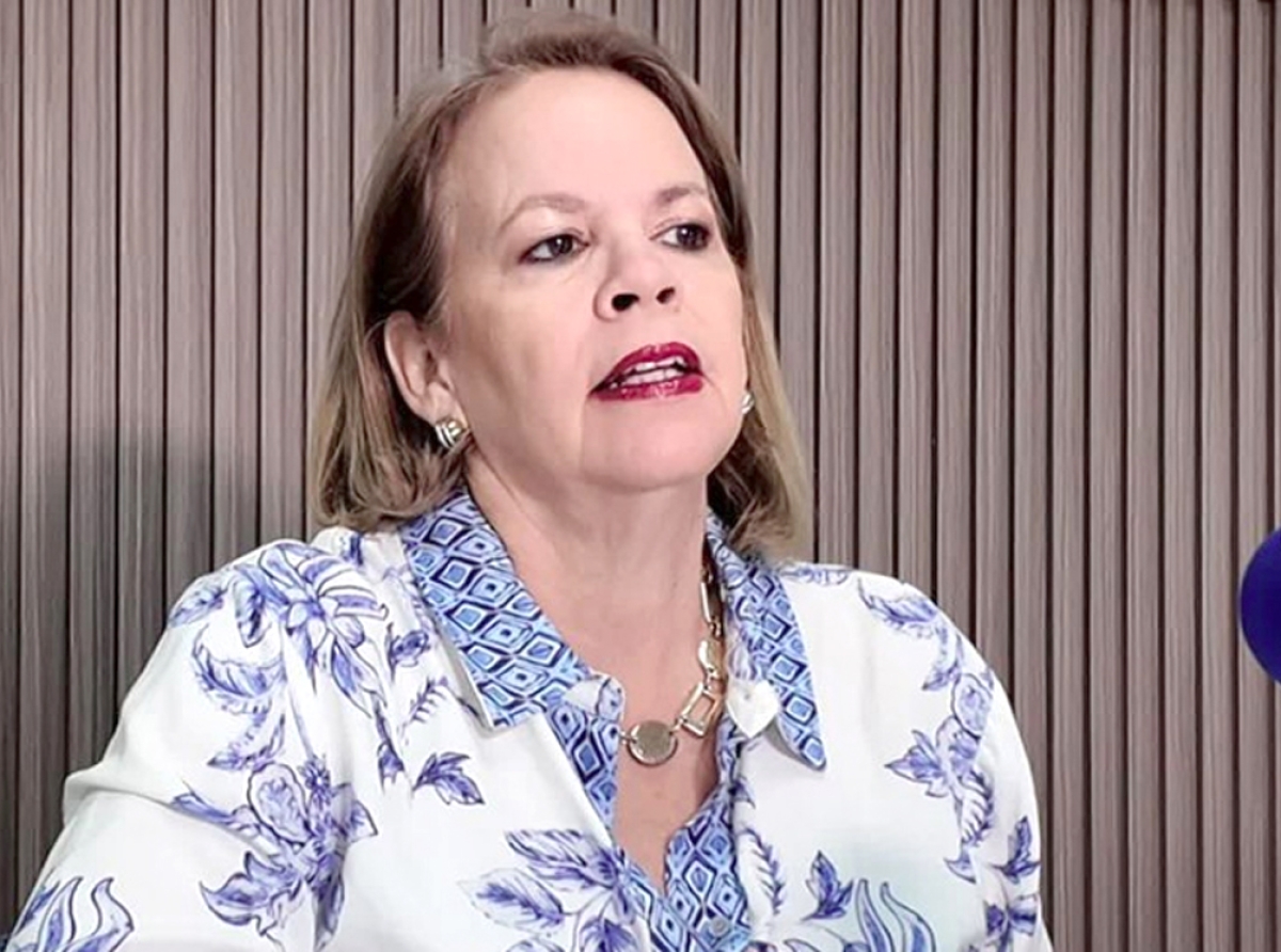 Evelyn Wever-Croes ta refuta declaracion di Secretario di Estado Eric van der Burg