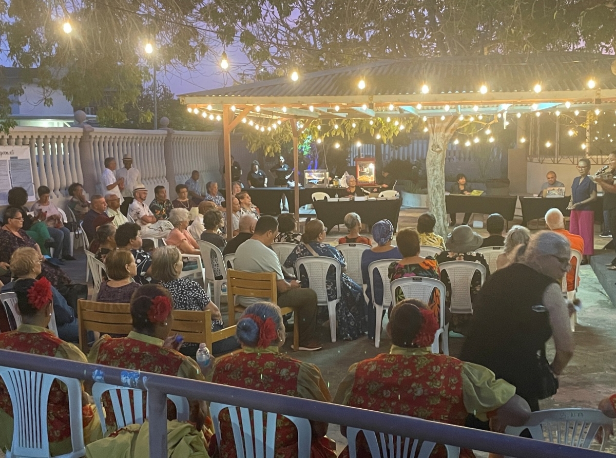 Fundacion Lanta Papiamento ta anuncia ticket ganador di rifa di evento “Papiamento den Hofi”