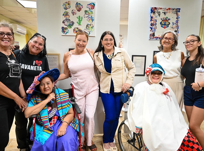 Ministro Wyatt-Ras impresiona cu Arte Sin Frontera na FUNARI