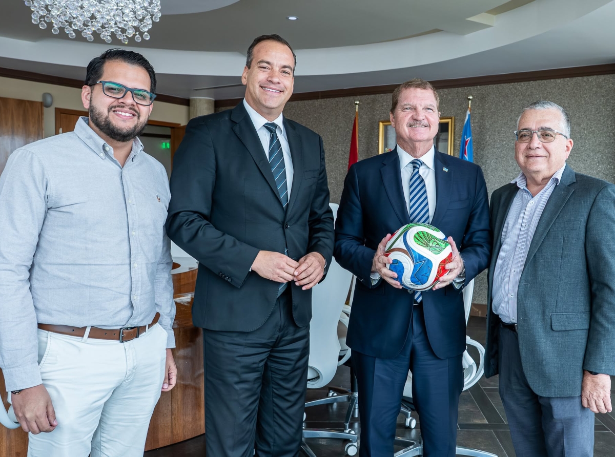 Prome Minister Mike Eman a ricibi bala oficial di Mundial 2026 for di Telearubadd