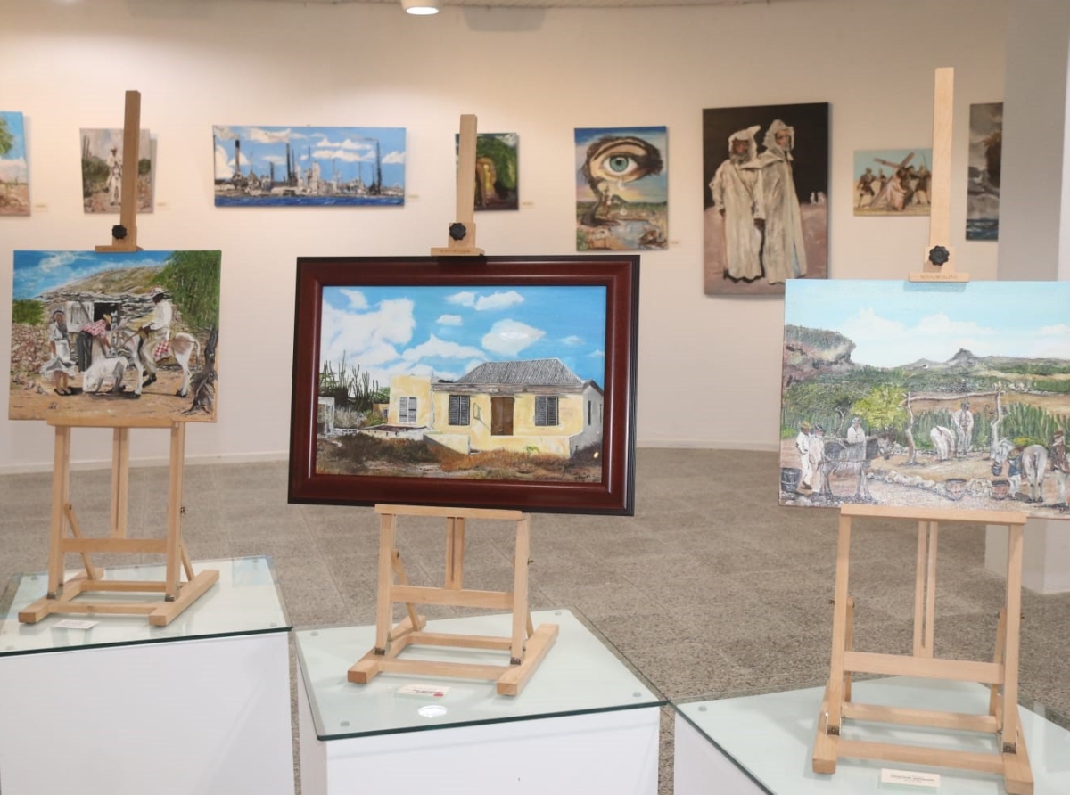 Pintor Claude Wever a presenta su expo “Memorianan Subconsciente” na Biblioteca Nacional