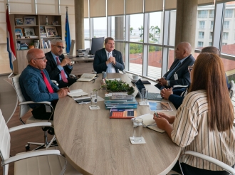 Prome Minister ta busca fortalece cooperacion cu organisacionnan di scouting