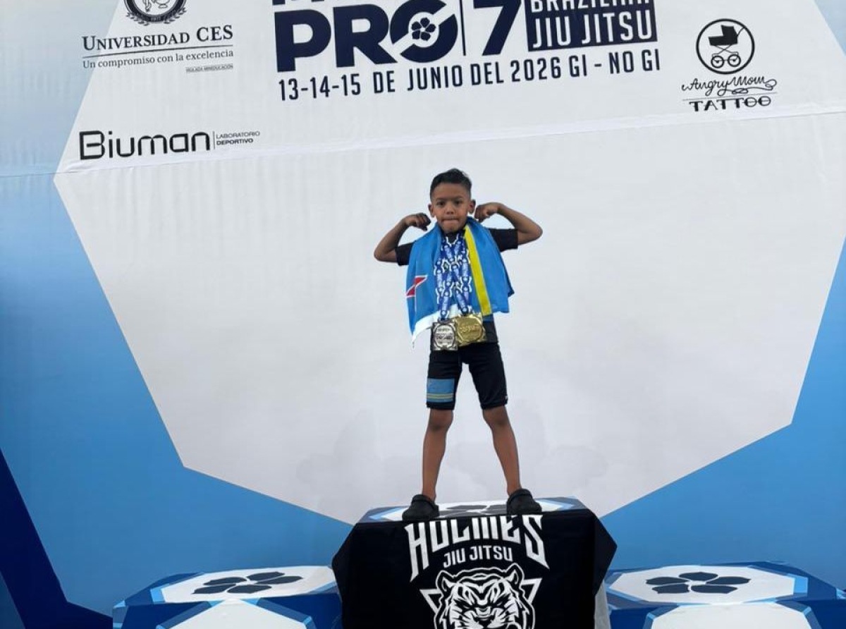 Atleta Bryden Kock di 6 aña a gana medaya oro y silver na 'Medellinpro7'
