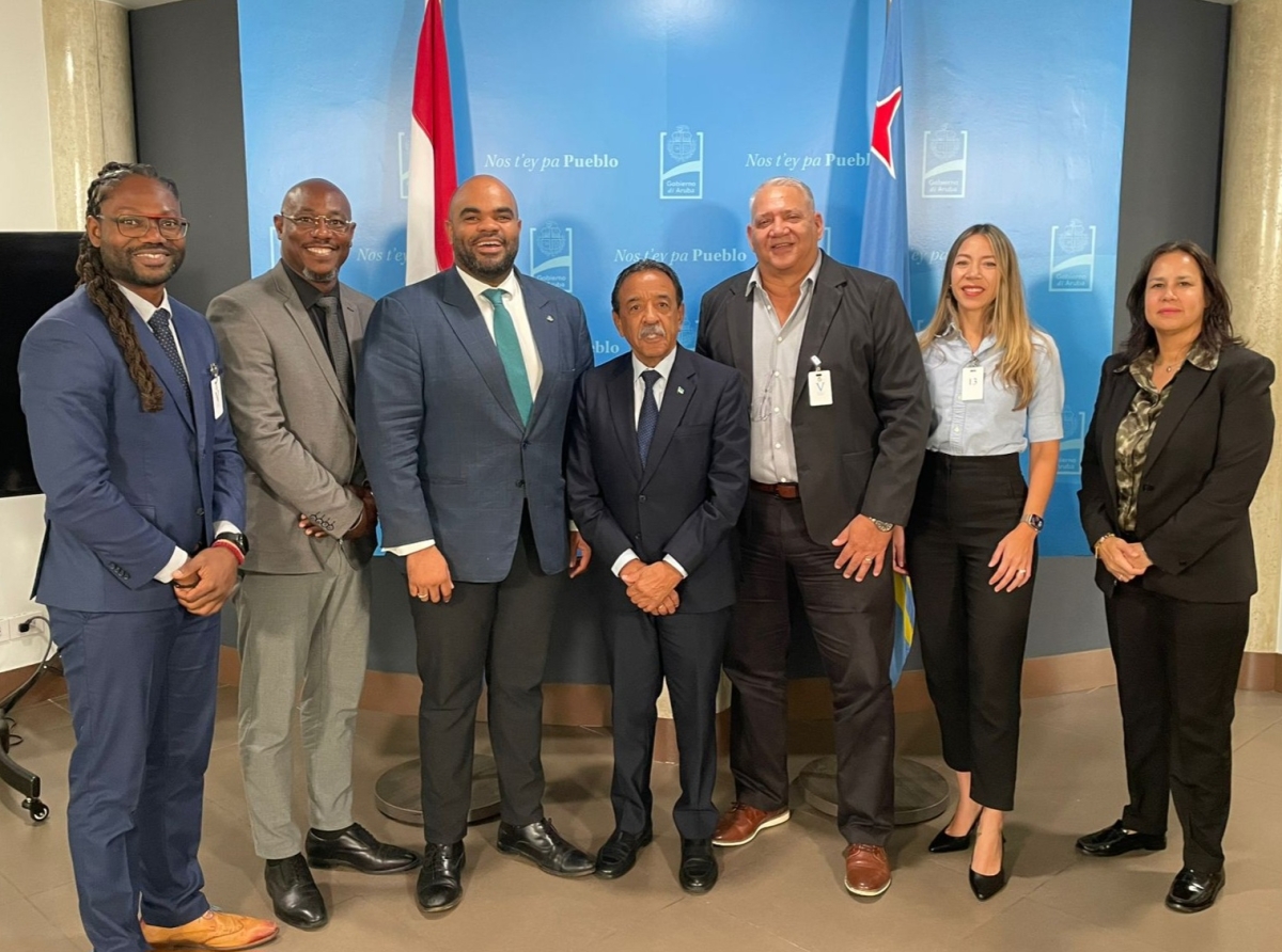 Cooperacion regional cu Sint Maarten ta fortalece infrastructura y innovacion digital