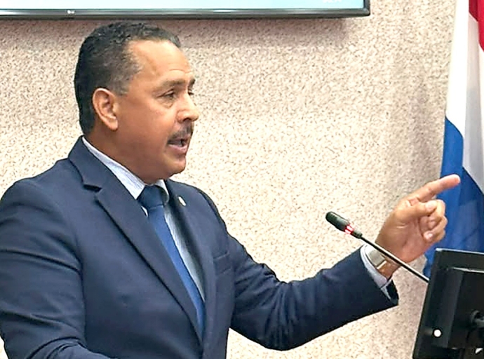 Parlamentario Bermudez ta pidi atencion urgente pa brug di Rooi Afo