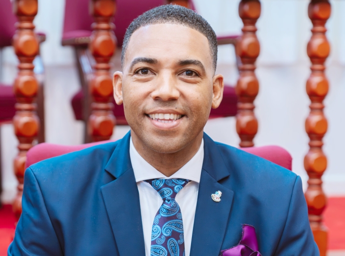 Parlamentario Hendrik Tevreden kier sa kico ta e Plan Nacional pa Cuido di Salud na Aruba