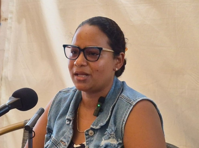 Señora Yhoelly Willems ta reacciona riba declaracionnan di famia di sospechoso di e Hit & Run unda su mayornan a fayece