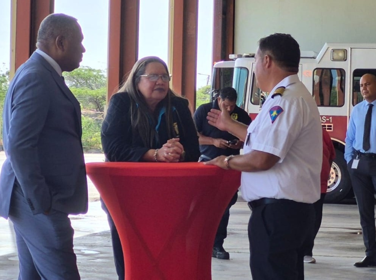 Ta sigui inverti den Brandweer Aruba den ekipo nobo y training di personal
