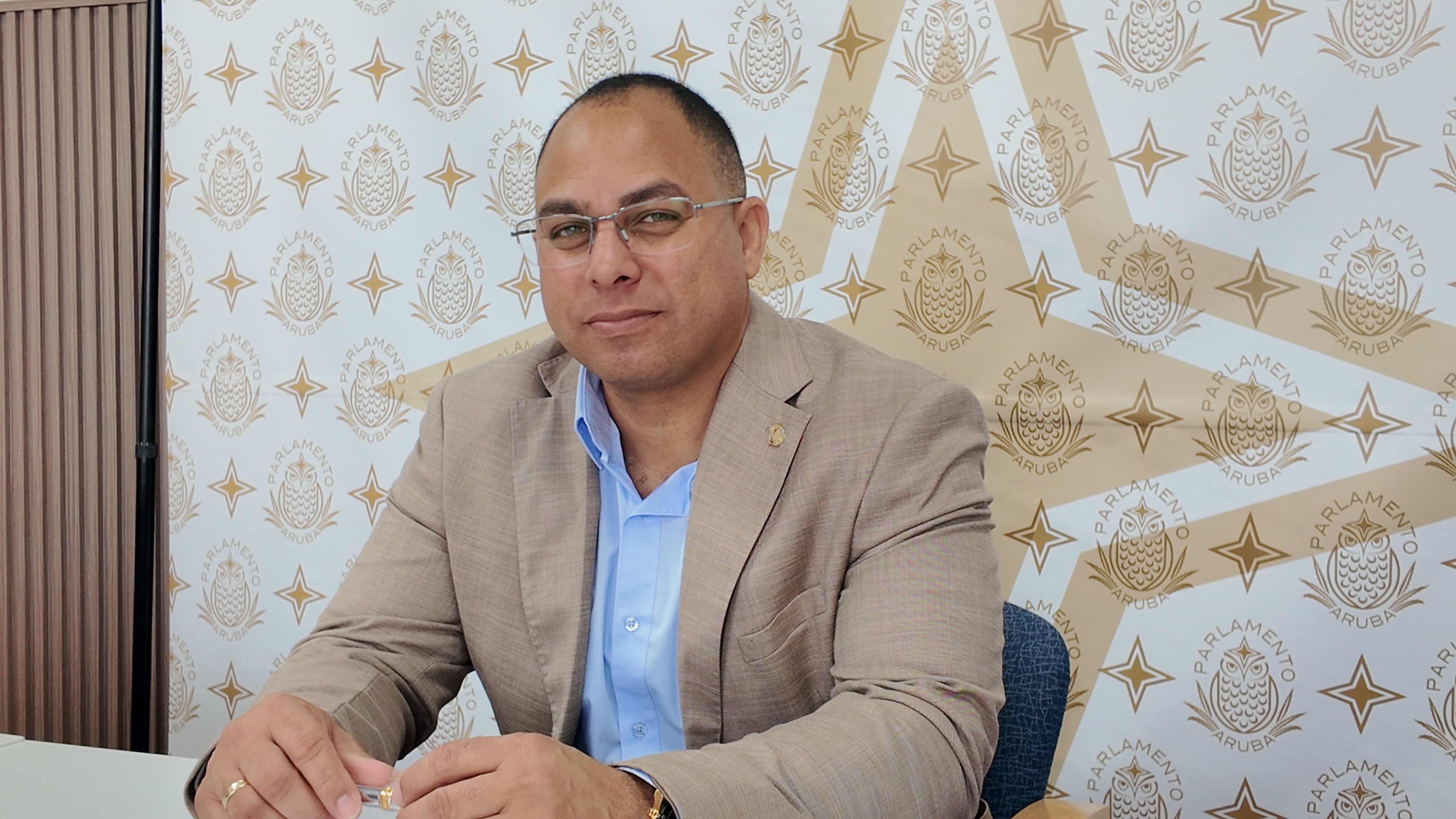 “Minister Cicilia tin obligacion di duna cuenta y Parlamento no ta opcional”