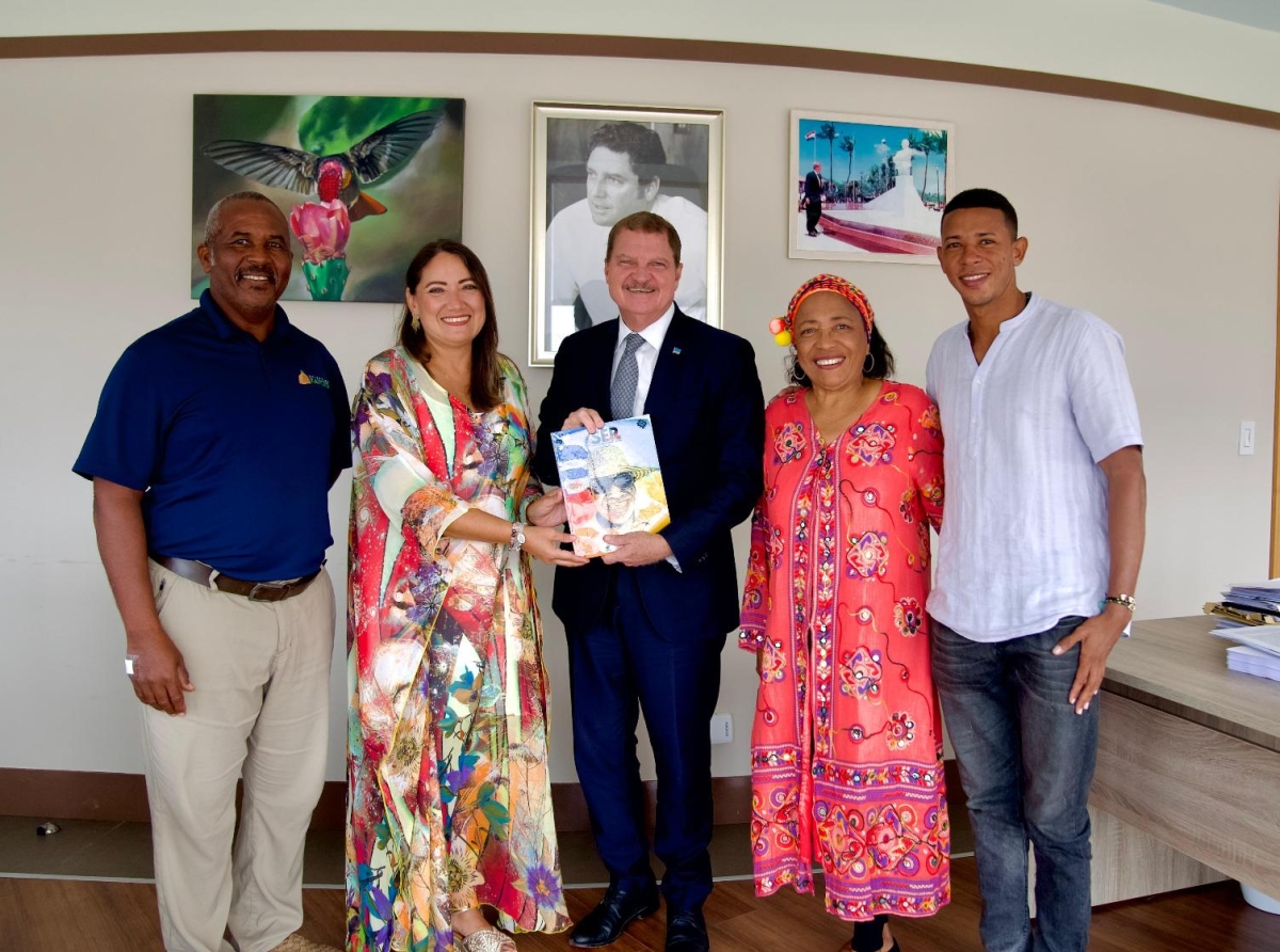 Delegacion di La Guajira a bishita Prome Minister Mike Eman pa fortalece e lasonan cultural cu Aruba