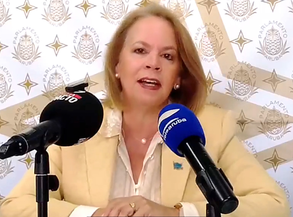 Minister Gerlien Croes tin 6 siman pa tuma decision basa riba conseho di LAR