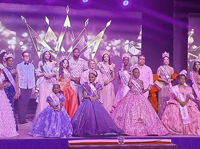 Valentina Merveille di Aruba a obtene titulo Miss Teen Model Universe 2026