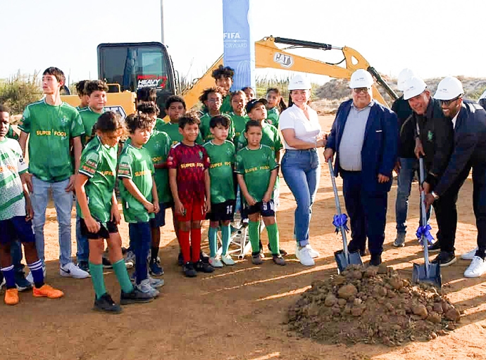 Construccion a start pa e veld di FIFA Turf na SV Bubali   