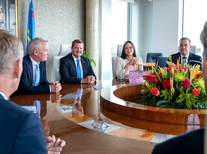 Minister President a firma Plan di Accion pa e proyecto HART