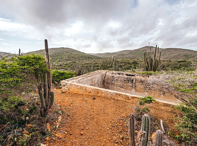 Diadomingo mainta lo tin un Rough Hike den Parke Arikok