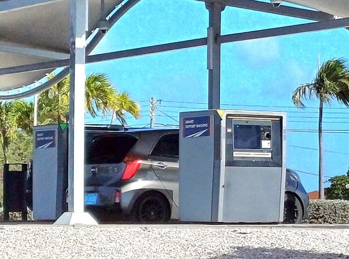 Intento fracasa pa horta na mashin di ATM Smart Deposit na Paradera