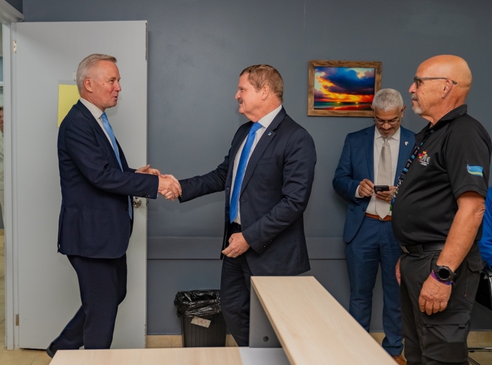 Gobierno di Aruba a duna reconocemento na team boluntario cu a brinda asistencia humanitario na Venezuela