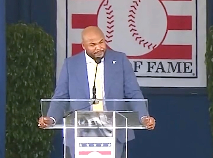 Andruw Jones a bira e prome Hall of Famer di isla di Corsou