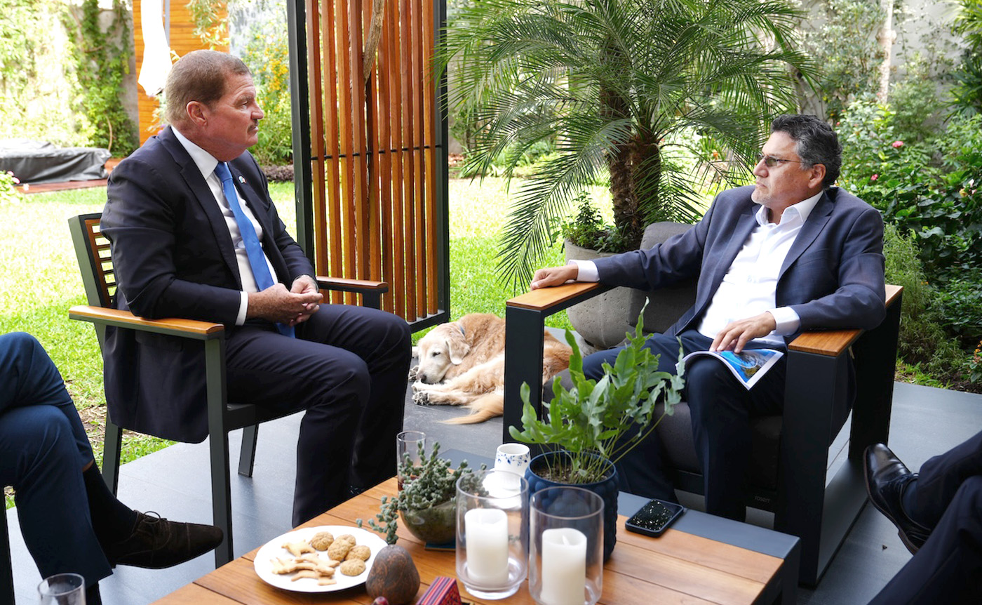 Aruba ta explora pa trece mas fruta y berdura fresco for di Peru