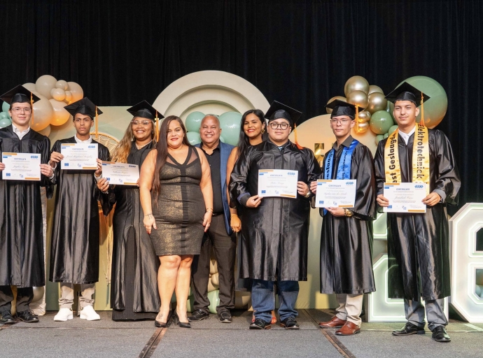 Minister Herdé ta felicita e graduadonan di EPI Unit Ciencia y Tecnologia
